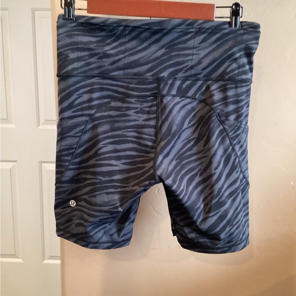 lululemon athletica Zebra Print Bike Shorts - Black and Gray
